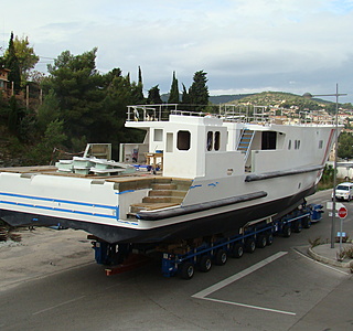 Bateau de travail