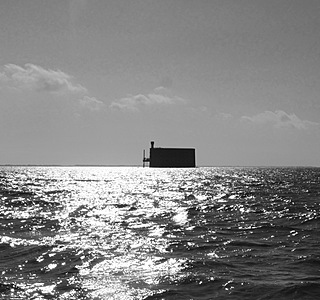 La mer en noir et blanc, rien que la mer, rien que du noir et blanc !