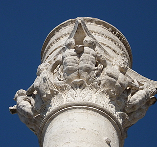 En levant la tête